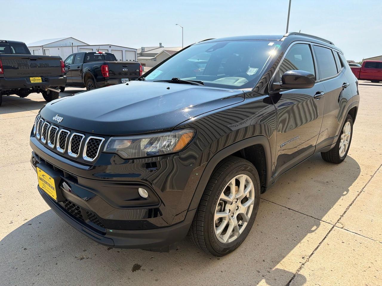 2023 Jeep Compass Latitude Lux Watertown SD 2023 Jeep Compass Latitude Lux Watertown SD