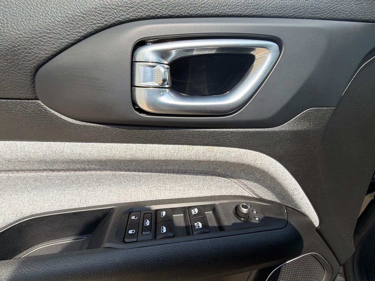 2023 Jeep Compass Latitude Lux Watertown SD 2023 Jeep Compass Latitude Lux Watertown SD