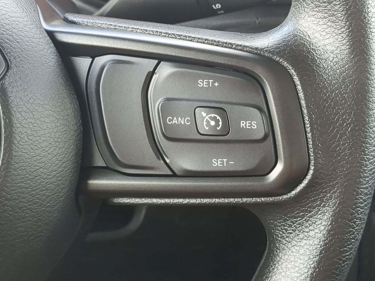 2023 Jeep Gladiator Sport Appleton WI