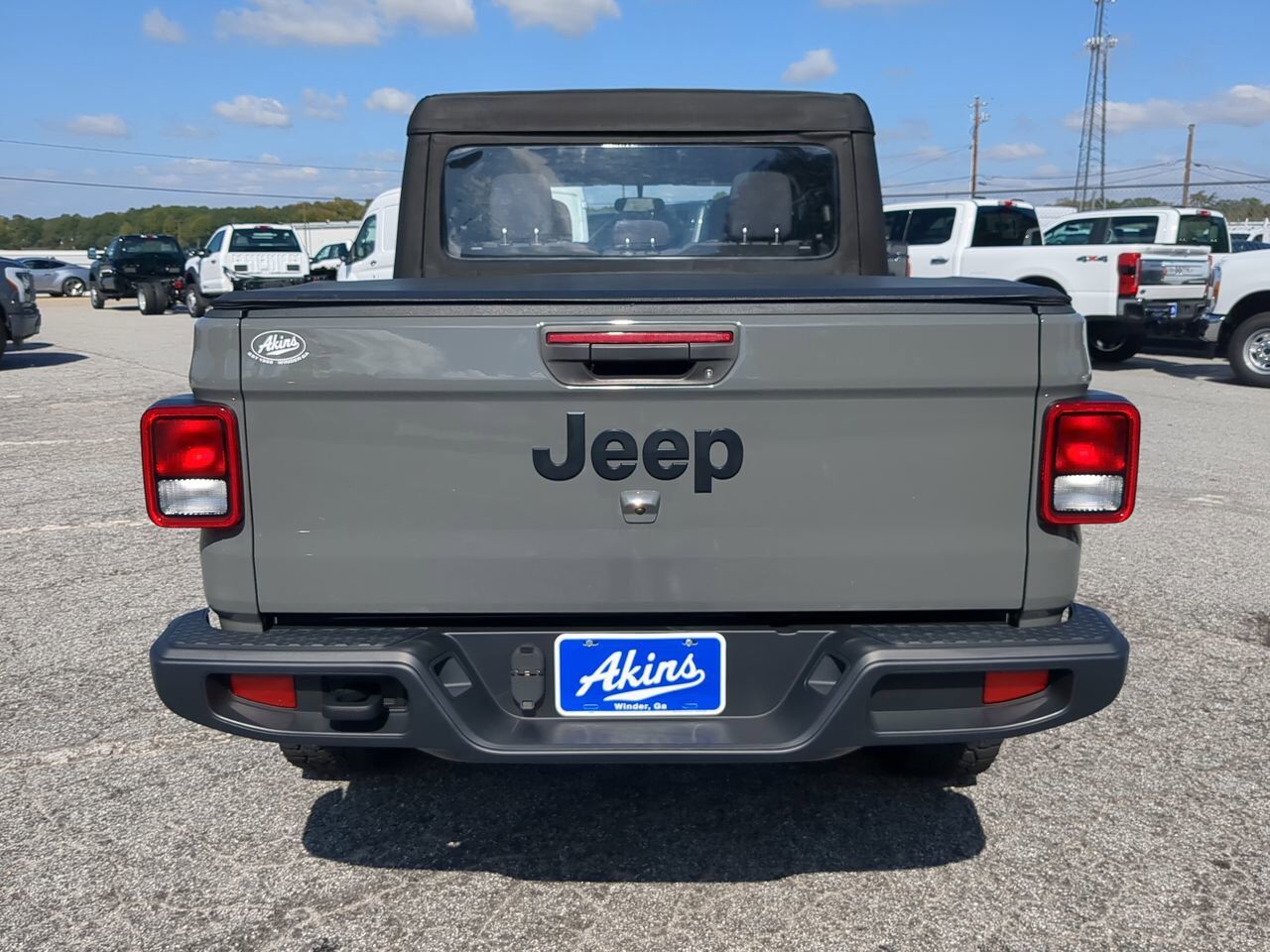 2023 Jeep Gladiator Sport Appleton WI