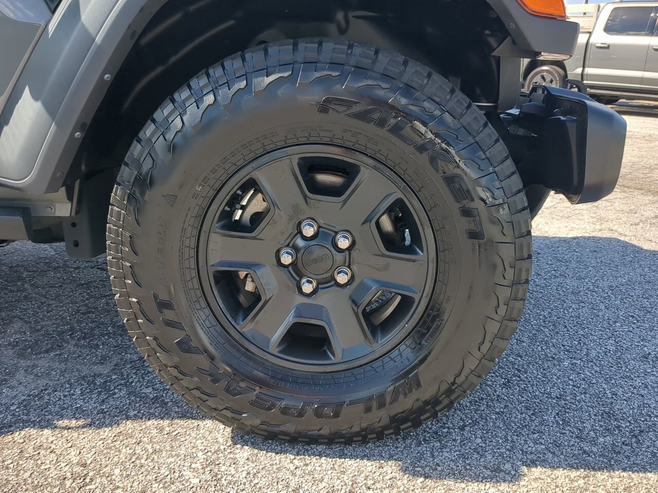 2023 Jeep Gladiator Sport Appleton WI