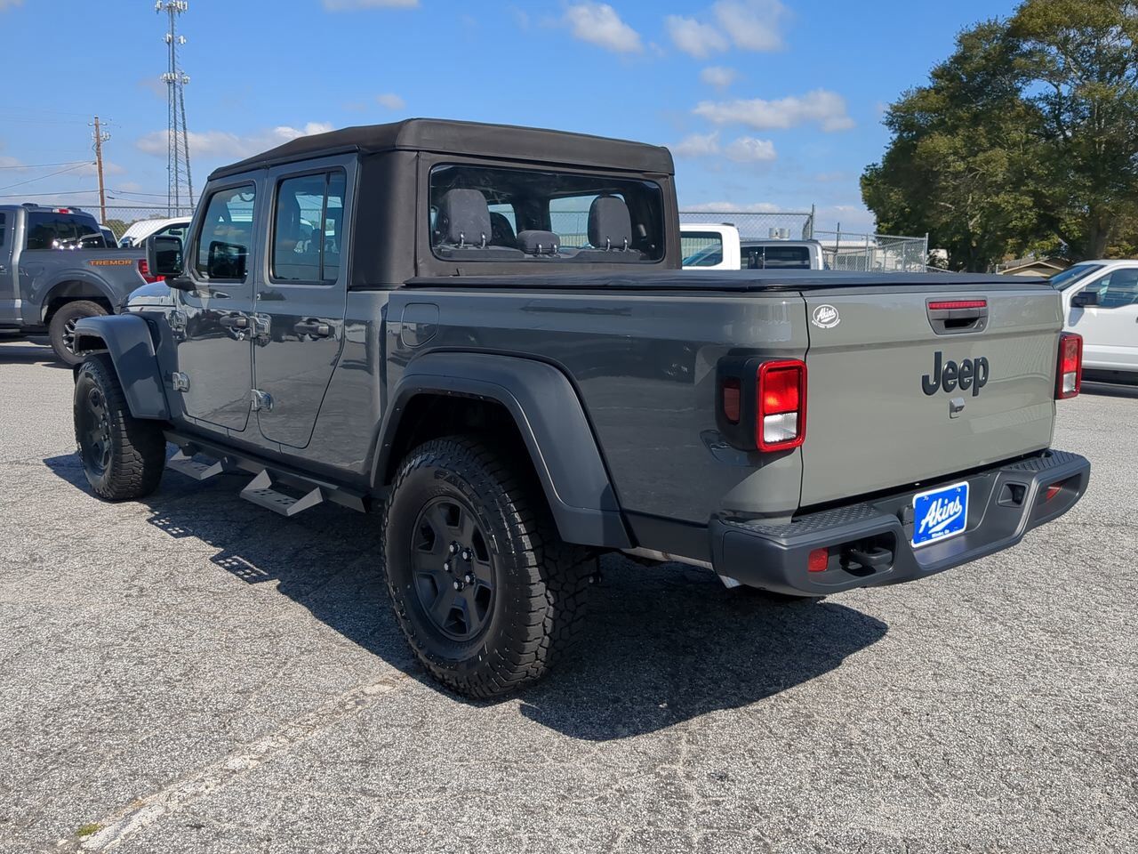 2023 Jeep Gladiator Sport Appleton WI