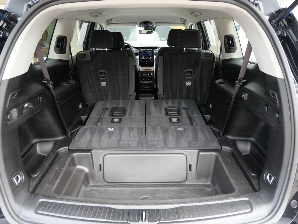 2023 Jeep Grand Cherokee L Laredo Mt Pleasant MI