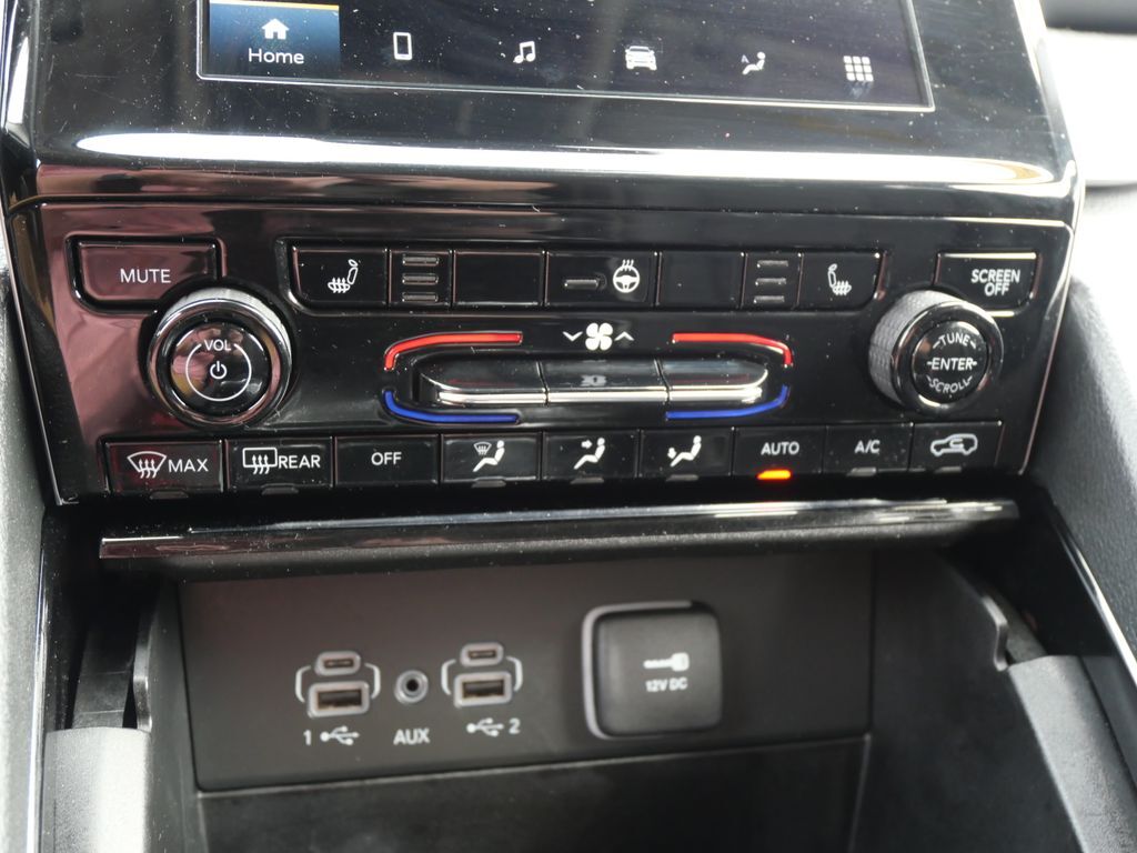 2023 Jeep Grand Cherokee L Laredo Mt Pleasant MI