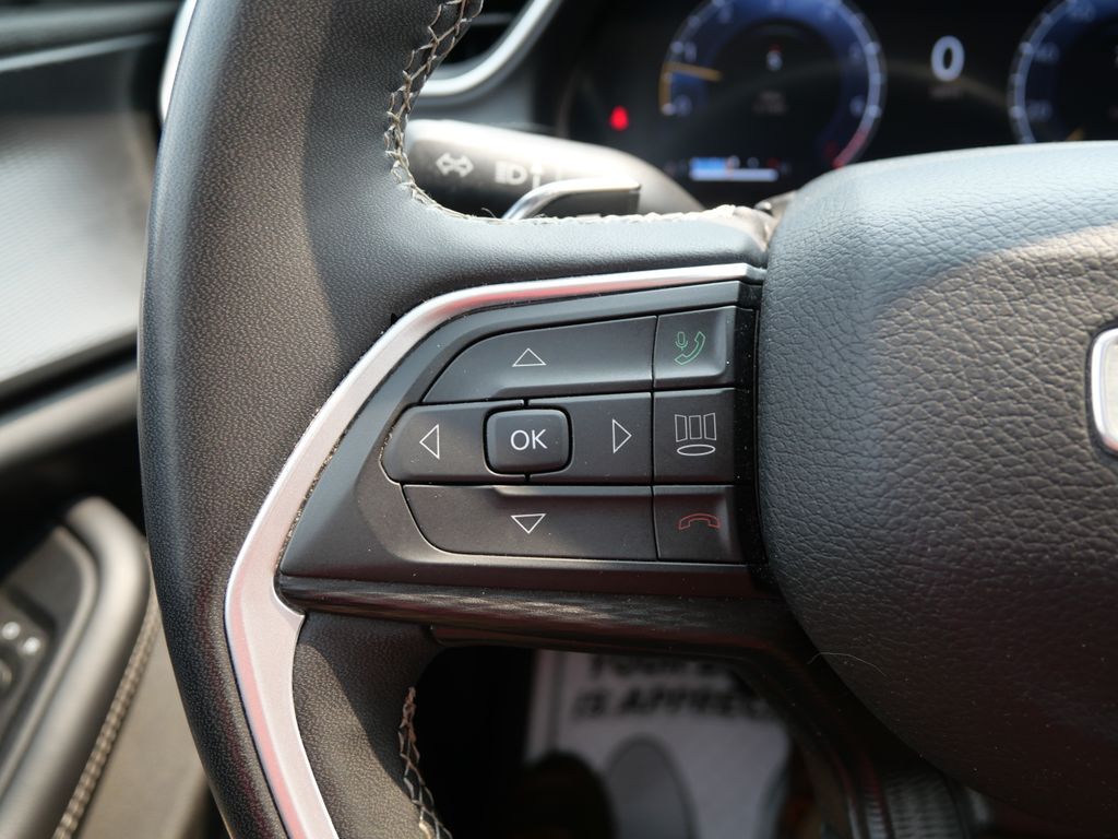 2023 Jeep Grand Cherokee L Laredo Mt Pleasant MI