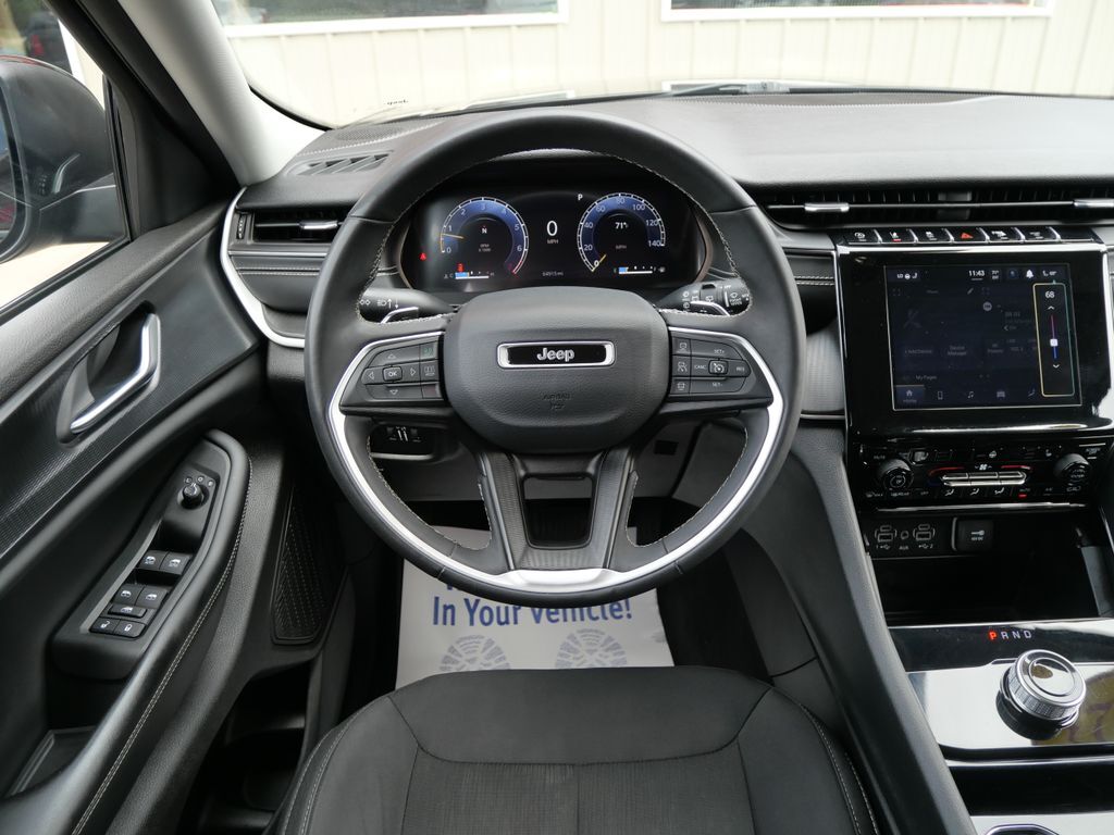 2023 Jeep Grand Cherokee L Laredo Mt Pleasant MI