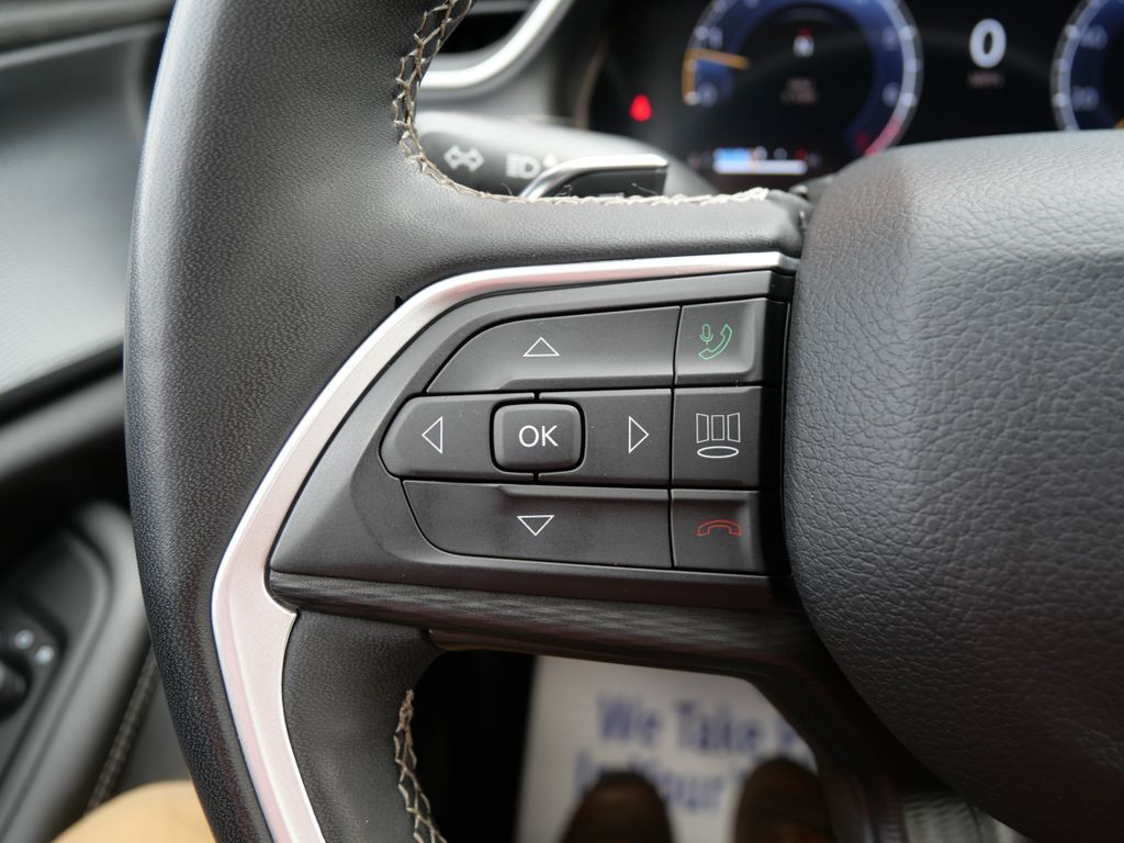 2023 Jeep Grand Cherokee L Laredo Mt Pleasant MI