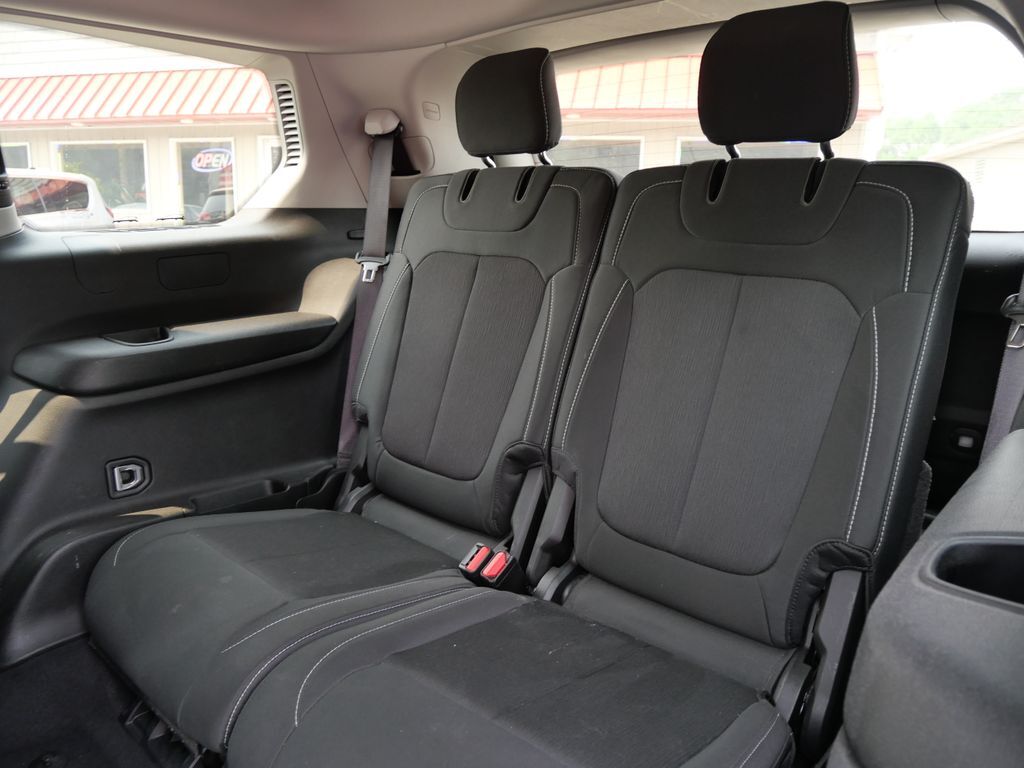 2023 Jeep Grand Cherokee L Laredo Mt Pleasant MI