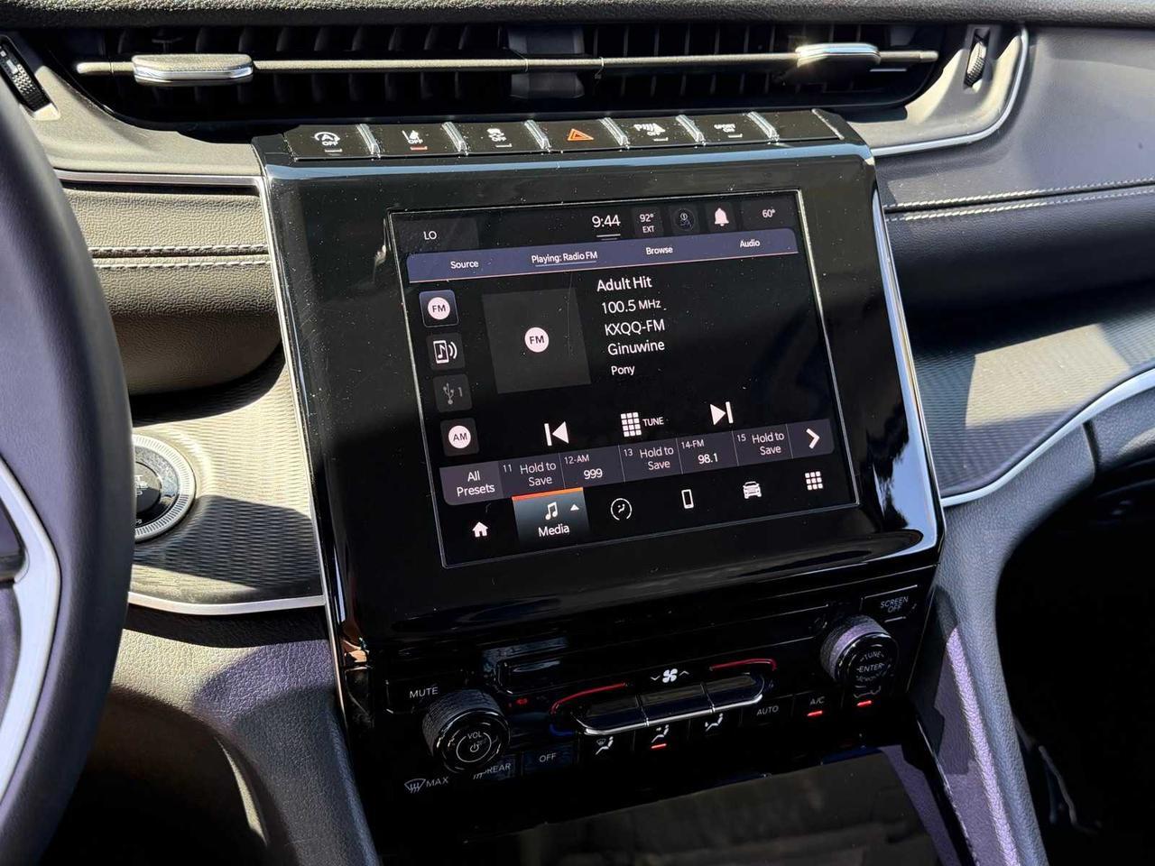 2023 Jeep Grand Cherokee L Laredo Irving TX 2023 Jeep Grand Cherokee L Laredo Irving TX