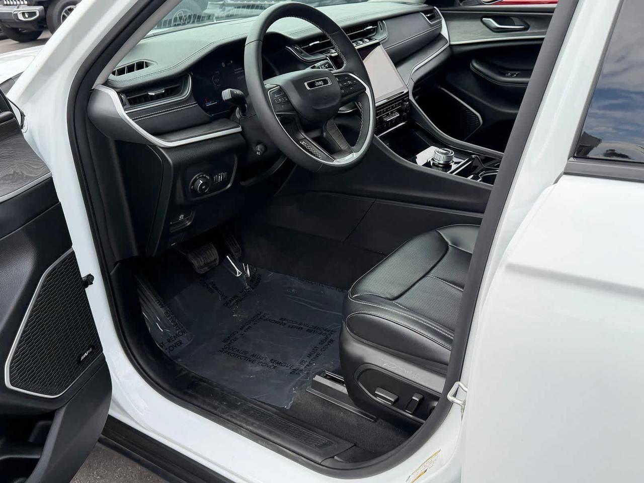 2023 Jeep Grand Cherokee L Limited Irving TX 2023 Jeep Grand Cherokee L Limited Irving TX