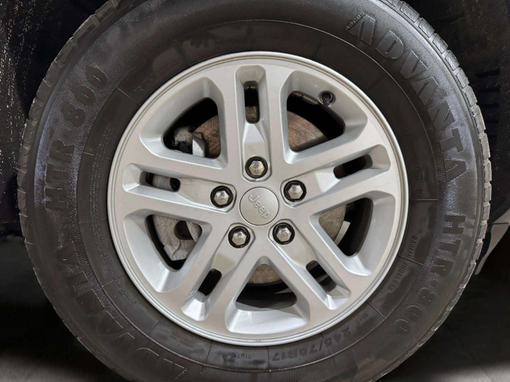 2023 Jeep Grand Cherokee Laredo San Clemente CA