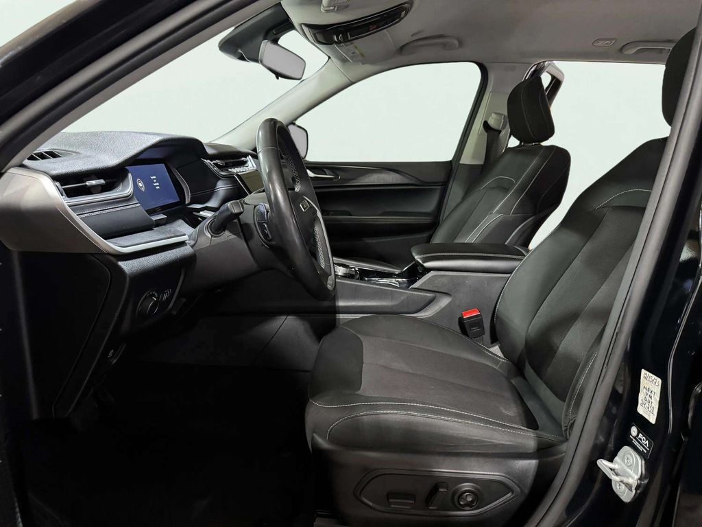 2023 Jeep Grand Cherokee Laredo San Clemente CA