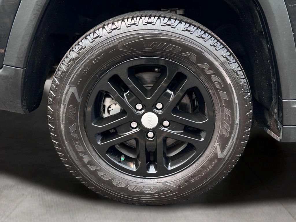 2023 Jeep Grand Cherokee Laredo San Clemente CA