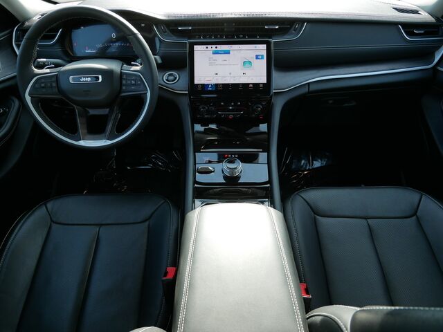 2023 Jeep Grand Cherokee Limited Oak Park Heights MN