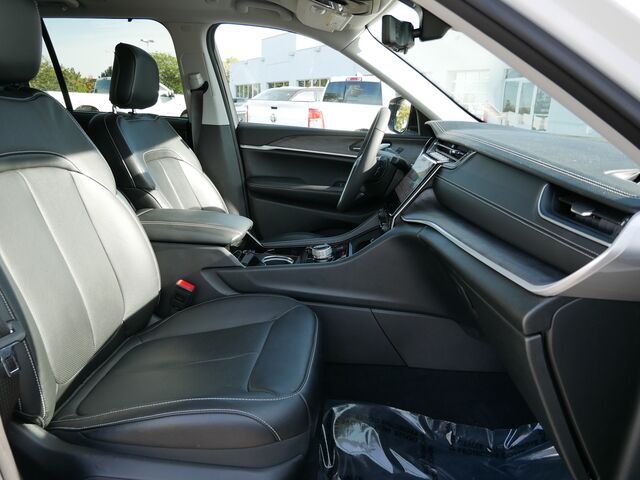 2023 Jeep Grand Cherokee Limited Oak Park Heights MN