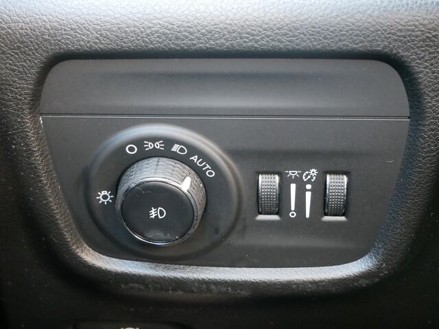 2023 Jeep Grand Cherokee Limited Oak Park Heights MN
