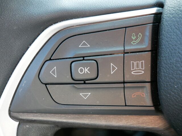 2023 Jeep Grand Cherokee Limited Oak Park Heights MN