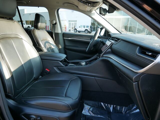 2023 Jeep Grand Cherokee Limited Oak Park Heights MN