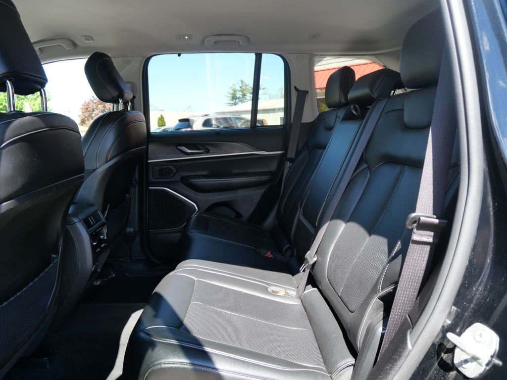2023 Jeep Grand Cherokee Limited Mt Pleasant MI