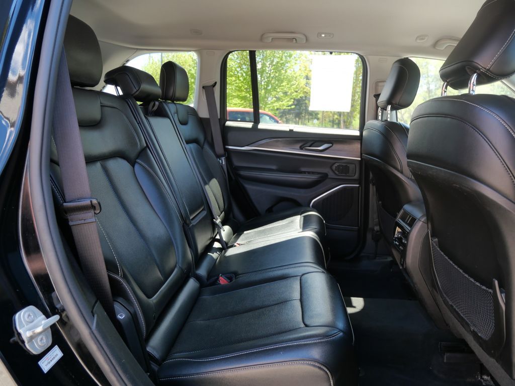 2023 Jeep Grand Cherokee Limited Mt Pleasant MI