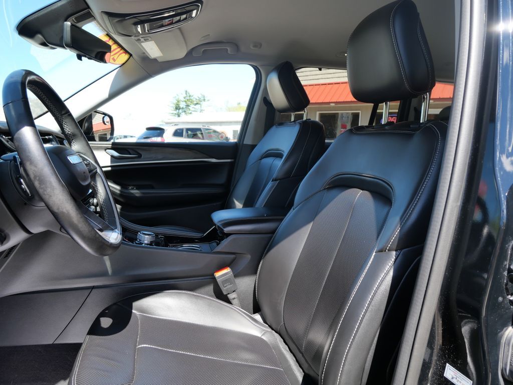2023 Jeep Grand Cherokee Limited Mt Pleasant MI