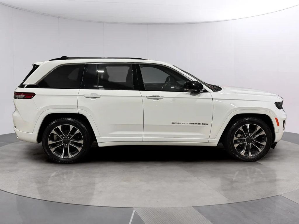 2023 Jeep Grand Cherokee Overland