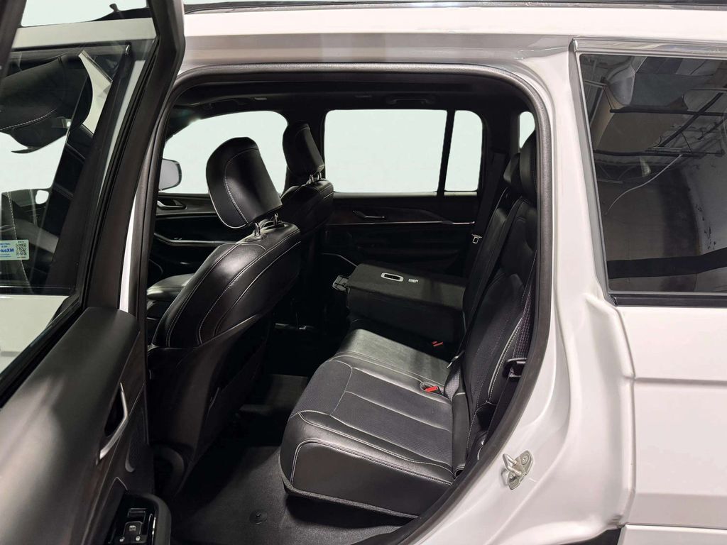 2023 Jeep Grand Cherokee Overland San Clemente CA