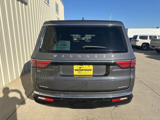 2023 Jeep Wagoneer L Series II Watertown SD 2023 Jeep Wagoneer L Series II Watertown SD