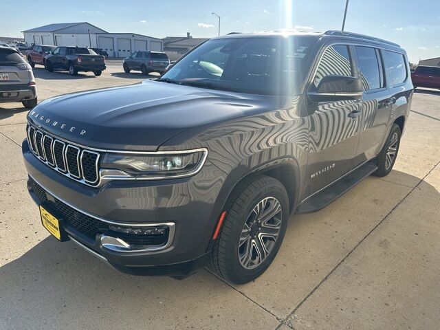 2023 Jeep Wagoneer L Series II Watertown SD 2023 Jeep Wagoneer L Series II Watertown SD