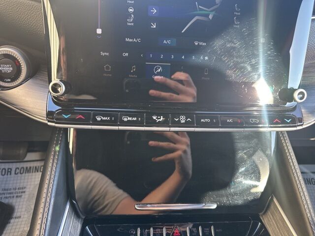 2023 Jeep Wagoneer L Series II Watertown SD 2023 Jeep Wagoneer L Series II Watertown SD