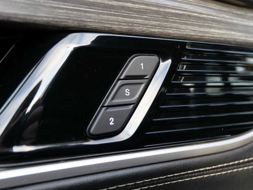 2023 Jeep Wagoneer Series III Mt Pleasant MI