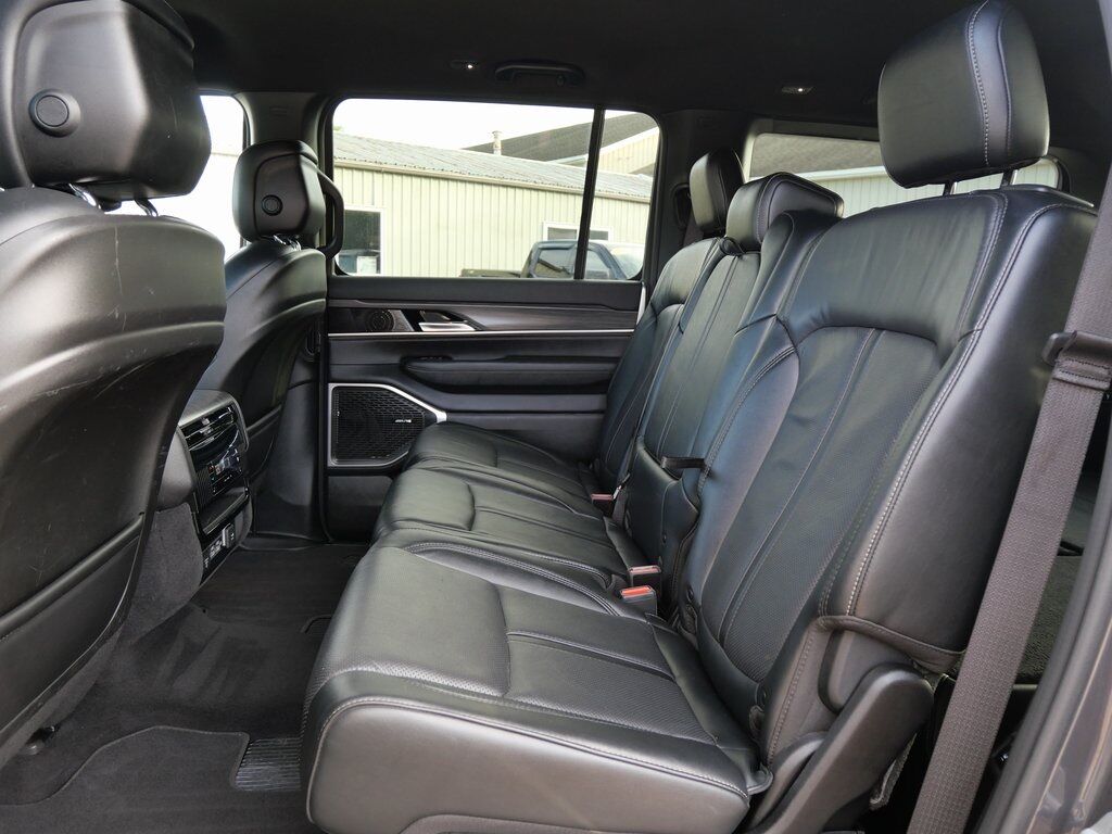 2023 Jeep Wagoneer Series III Mt Pleasant MI