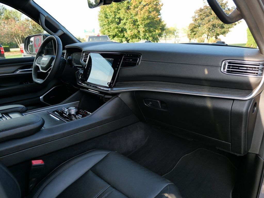 2023 Jeep Wagoneer Series III Mt Pleasant MI