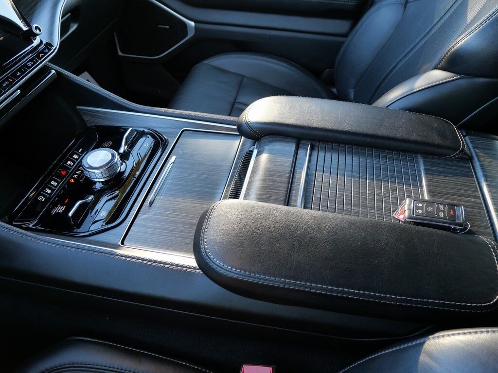 2023 Jeep Wagoneer Series III Mt Pleasant MI