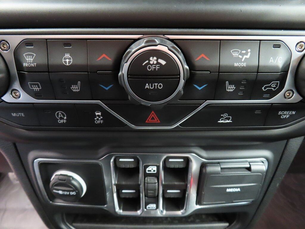 2023 Jeep Wrangler 4x4 Unlimited Sahara Fond du Lac WI 2023 Jeep Wrangler 4x4 Unlimited Sahara Fond du Lac WI