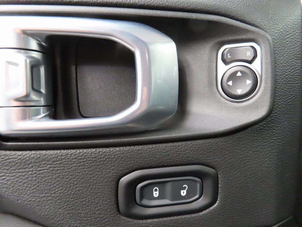 2023 Jeep Wrangler 4x4 Unlimited Sahara Fond du Lac WI 2023 Jeep Wrangler 4x4 Unlimited Sahara Fond du Lac WI