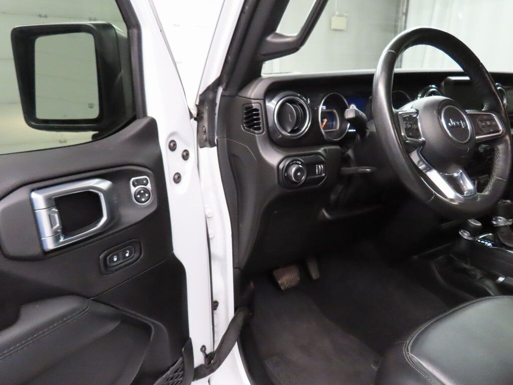 2023 Jeep Wrangler 4x4 Unlimited Sahara Fond du Lac WI 2023 Jeep Wrangler 4x4 Unlimited Sahara Fond du Lac WI