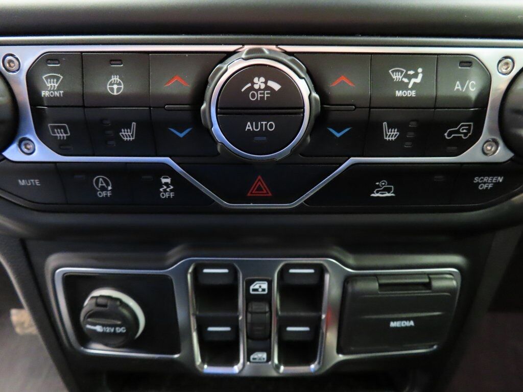 2023 Jeep Wrangler 4x4 Unlimited Sahara Fond du Lac WI 2023 Jeep Wrangler 4x4 Unlimited Sahara Fond du Lac WI