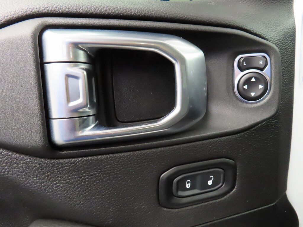 2023 Jeep Wrangler 4x4 Unlimited Sahara Fond du Lac WI 2023 Jeep Wrangler 4x4 Unlimited Sahara Fond du Lac WI