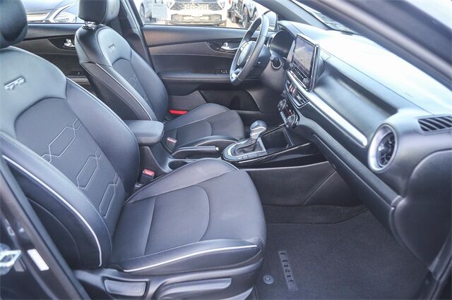 2023 Kia Forte GT-Line Glendale CA 2023 Kia Forte GT-Line Glendale CA