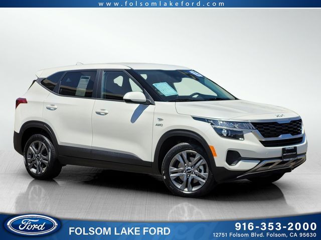 2023 Kia Seltos LX 2023 Kia Seltos LX