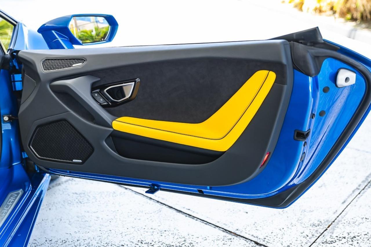 2023 Lamborghini Huracan EVO Spyder West Palm Beach FL