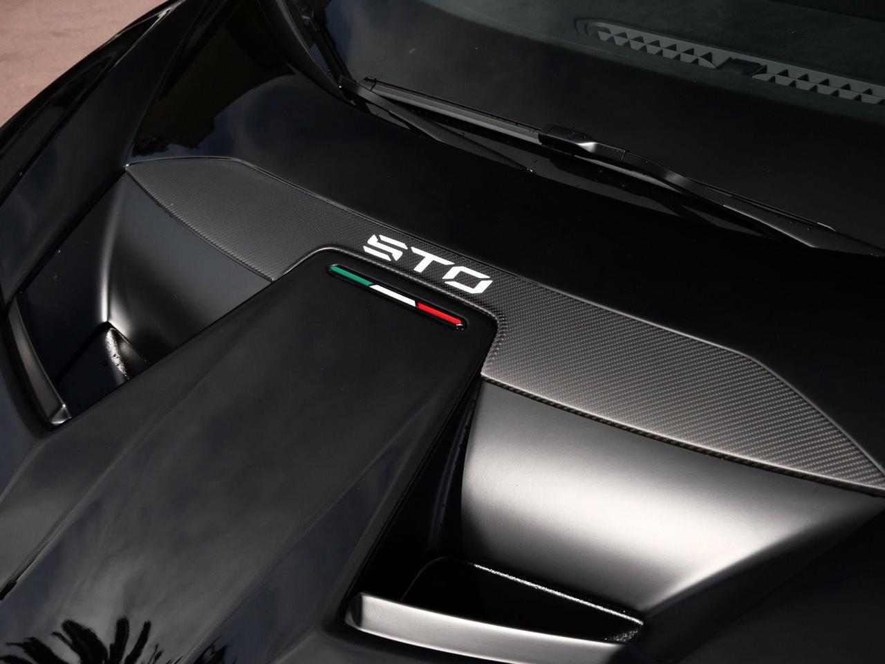 2023 Lamborghini Huracan STO Base Base Lawrence KS