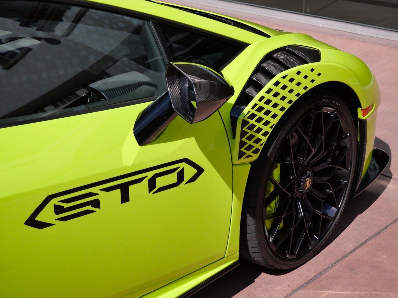 2023 Lamborghini Huracan STO Base Base Lawrence KS