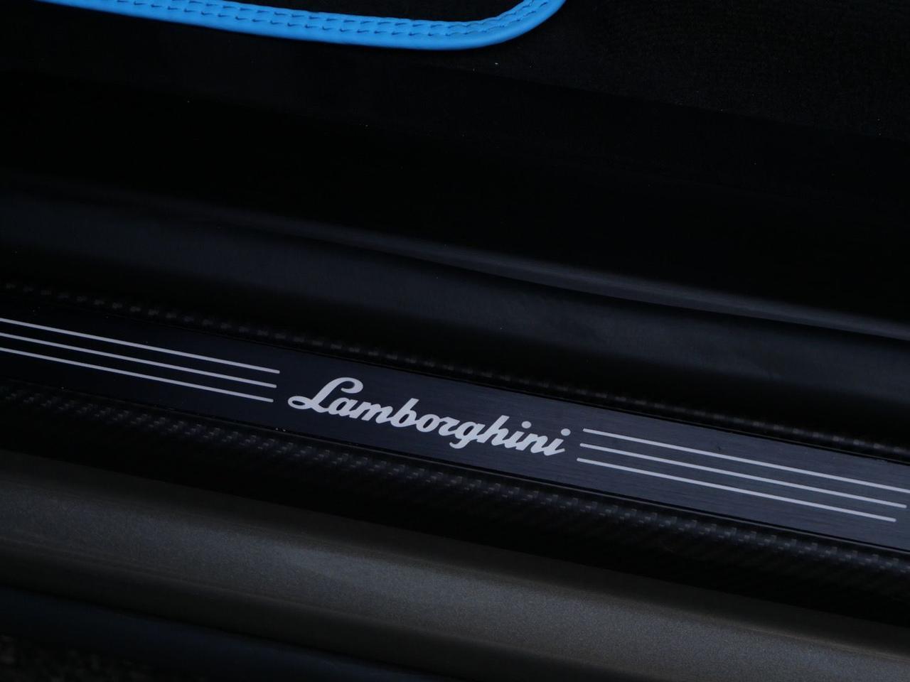 2023 Lamborghini Urus Performante Performante Lawrence KS
