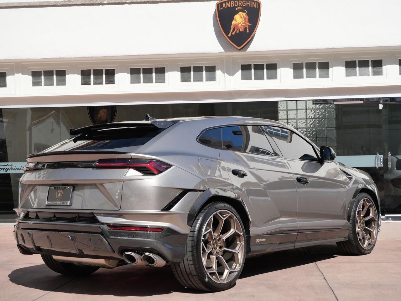2023 Lamborghini Urus Performante Performante