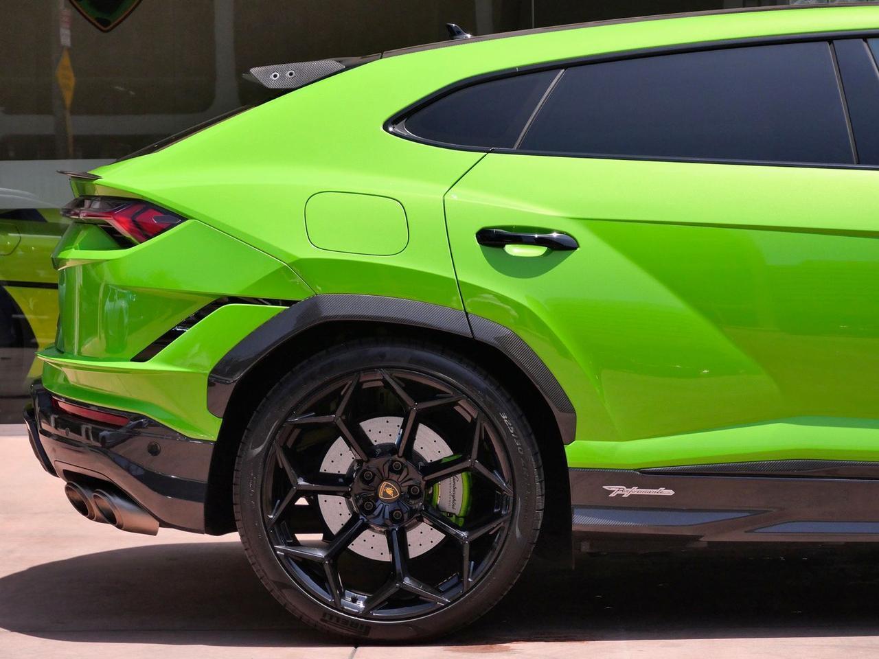 2023 Lamborghini Urus Performante Performante Lawrence KS