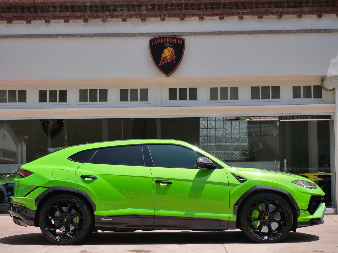 2023 Lamborghini Urus Performante Performante