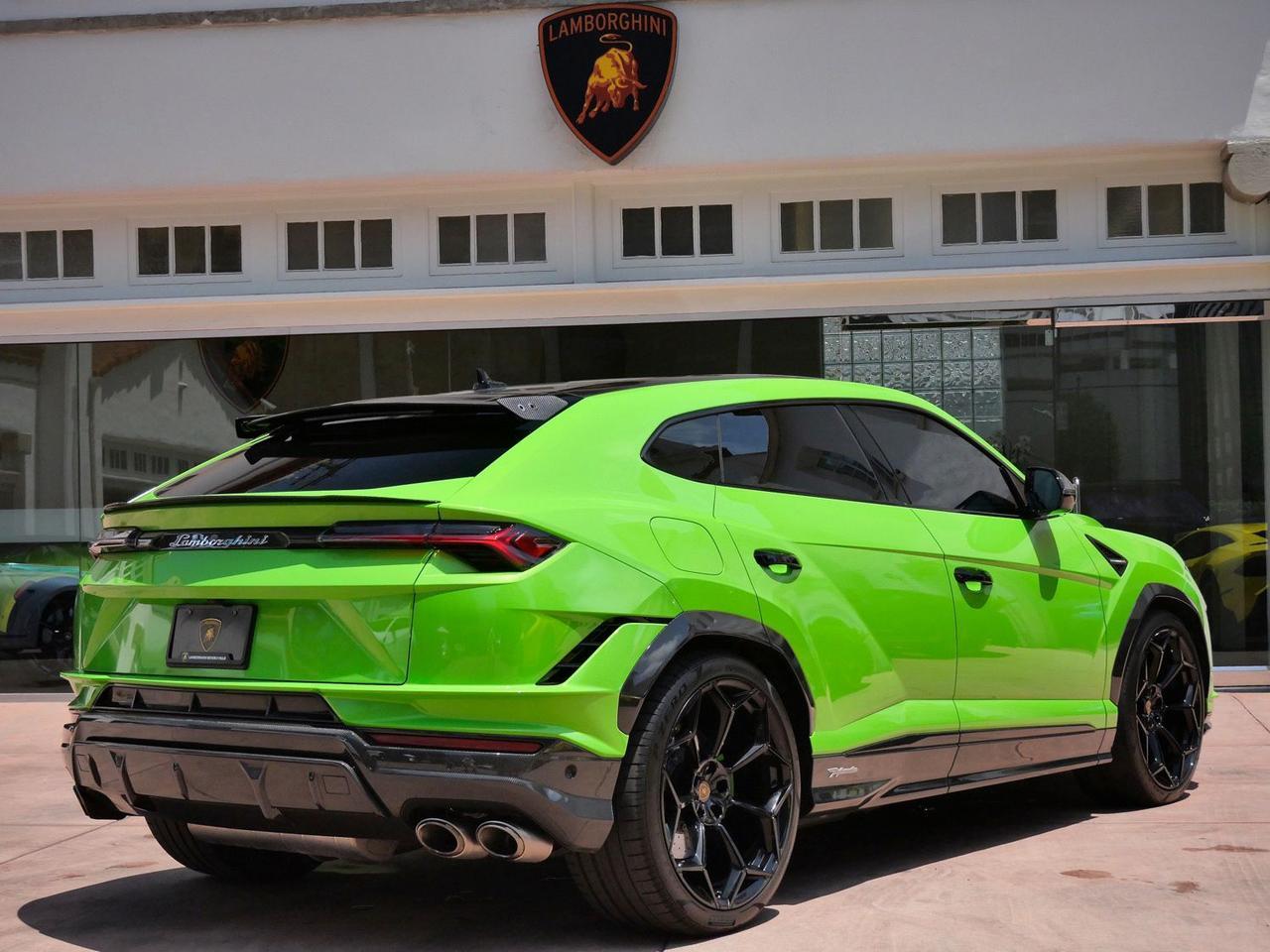 2023 Lamborghini Urus Performante Performante