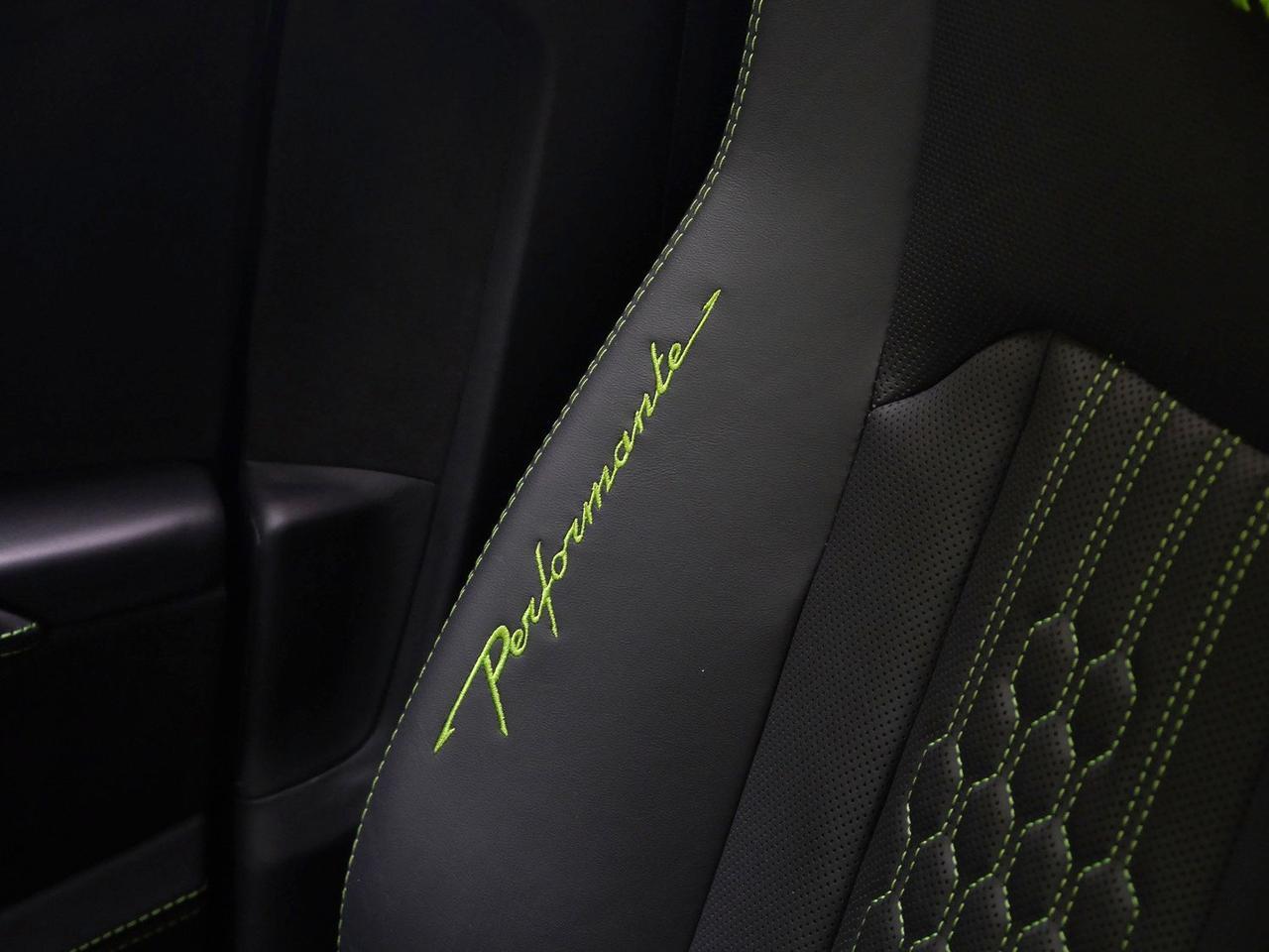 2023 Lamborghini Urus Performante Performante Lawrence KS